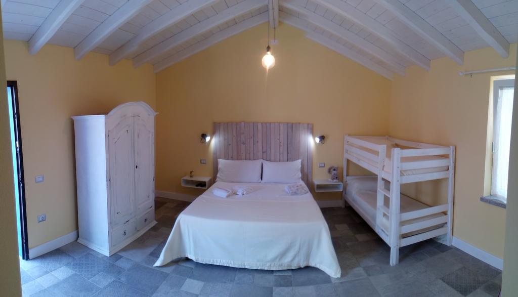 Casale Diletta Acomodação com café da manhã Castiadas Quarto foto